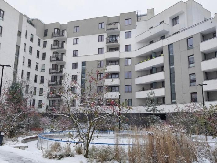 Lake Park Apartament With Free Parking Airport Netflix Apartamento Varsóvia Exterior foto